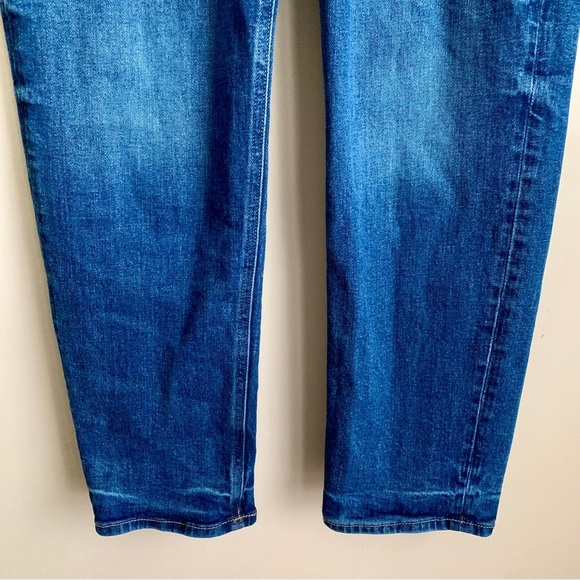Old Navy extra high-rise sky-hi straight secret-smooth pockets jeans size 10 - Picture 5 of 9